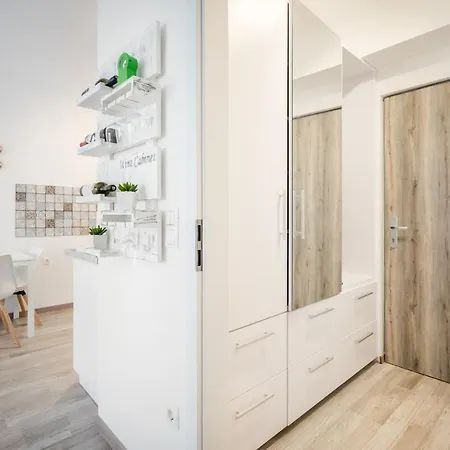 Cosy Close To The Center With Parking Garage