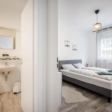 Cosy Close To The Center With Parking Garage * Budapeşte