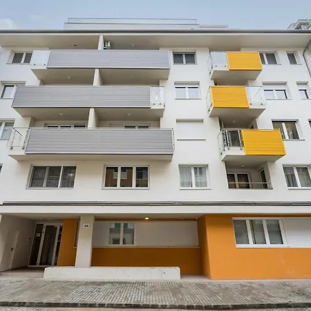 Cosy Close To The Center With Parking Garage Daire Budapeşte