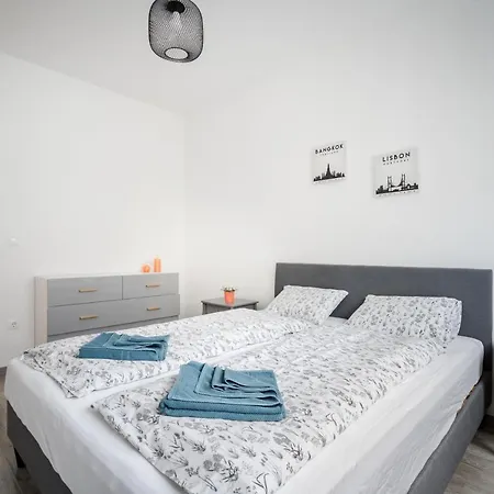 Cosy Close To The Center With Parking Garage ブダペスト